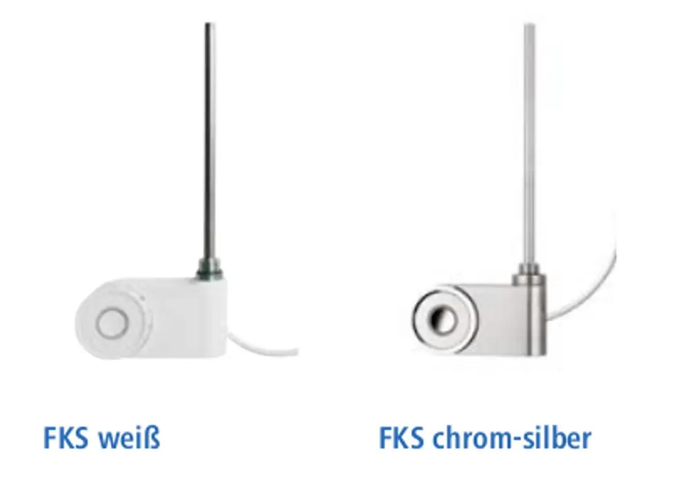 Zwei Kermi Basic-E Badheizkörper in Weiß und Chrom-Silber, rechtsseitige Ausführung, WWS weiß Regler.