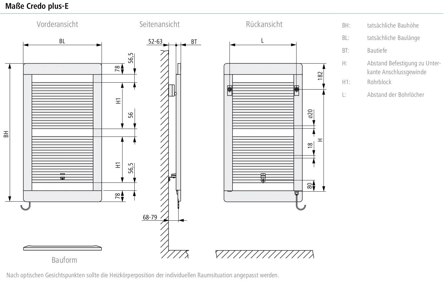 Vertikaler Kermi-Heizkörper mit gerillter Oberfläche, Ansicht von vorne und Seite, Maße und Befestigungshinweise sichtbar, vor heller Wand dargestellt.