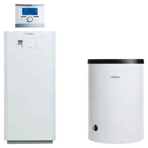 Weißer Gasheizkessel von Vaillant mit digitalem Bedienfeld und angeschlossenem Speicher. Kompakte Bauweise, moderne Technik für effiziente Heizlösungen.