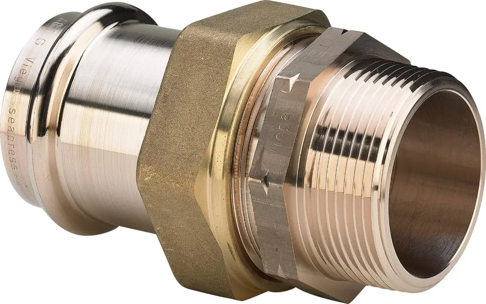 Seapress-Übergangsverschraubung aus Kupfer-Nickel-Eisen, mit Gewinde, von Viega, zur Verbindung verschiedener Rohrleitungen.