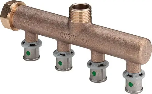 Verteiler aus Rotguss mit mehreren Anschlüssen, ausgestattet mit Viega-Systemkomponenten. Geeignet für die Verteilung von Wasser in sanitärtechnischen Anwendungen.
