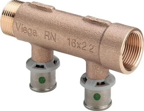 Viega-Verteiler mit zwei Anschlüssen, einem mit Außengewinde. Das Produkt ist aus Rotguss gefertigt und dient zur Wasserverteilung in Rohrsystemen.