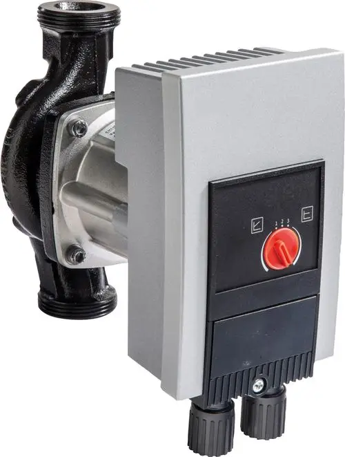 Pumpe mit schwarzem Gehäuse und silbernem Motor, ausgestattet mit einem Steuergerät und zwei Anschlussleitungen, hergestellt von Bosch.