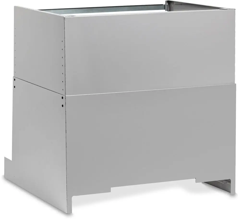 Silberne Verrohrungsblende für Installation von Solewärmepumpen, gefertigt von Bosch. Robustes Design zur optimalen Integration in Heizsysteme.