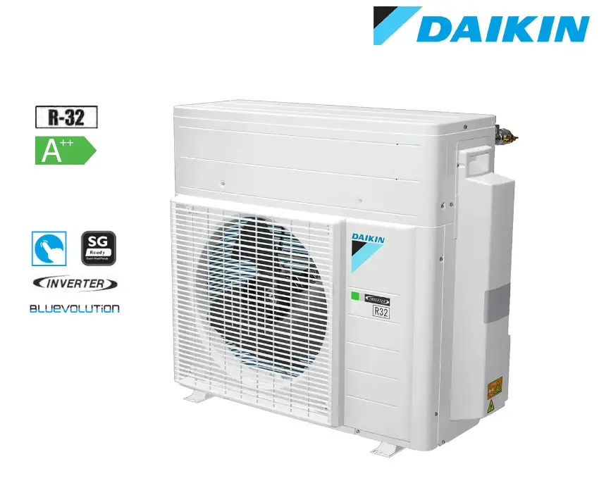 Wärmepumpe von Daikin, weißes Außengerät mit Lüfter, gekennzeichnet mit R-32 und Inverter-Technologie, platziert auf einem stabilen Standfuß.