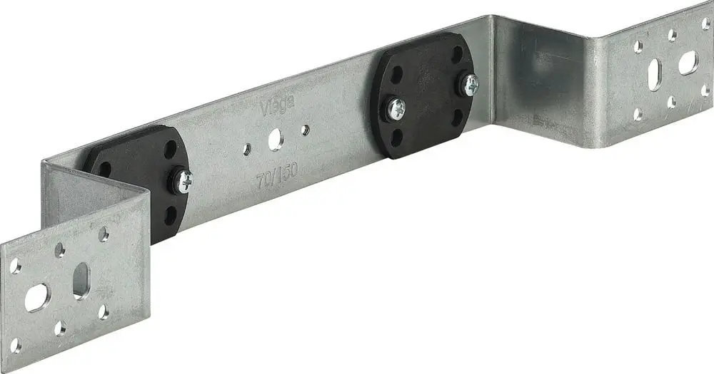 Stahlhalterung von Viega mit schwarzem Gummi-Inlay. Die Halterung hat mehrere Bohrlöcher zur Befestigung und ist für eine Montage vorgesehen.