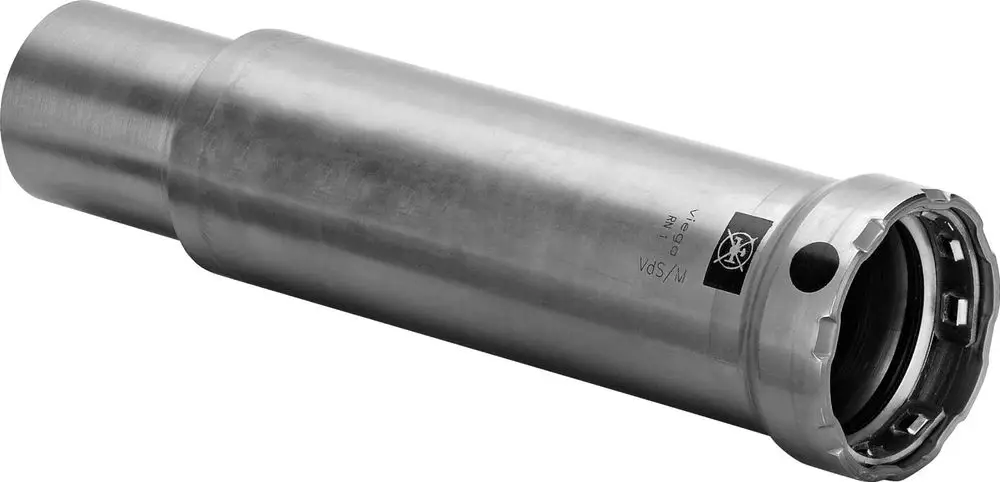 Edelstahl-Muffe mit gefrästem Ende und einem Verbindungssystem von Viega, geeignet für Rohrverbindungen, mit Zink-Nickel-Beschichtung.