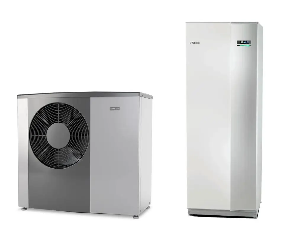 Wärmepumpe von NIBE mit Außeneinheit rechts und Inneneinheit links, beide in modernem Design und mit klaren Linien, vor neutralem Hintergrund.