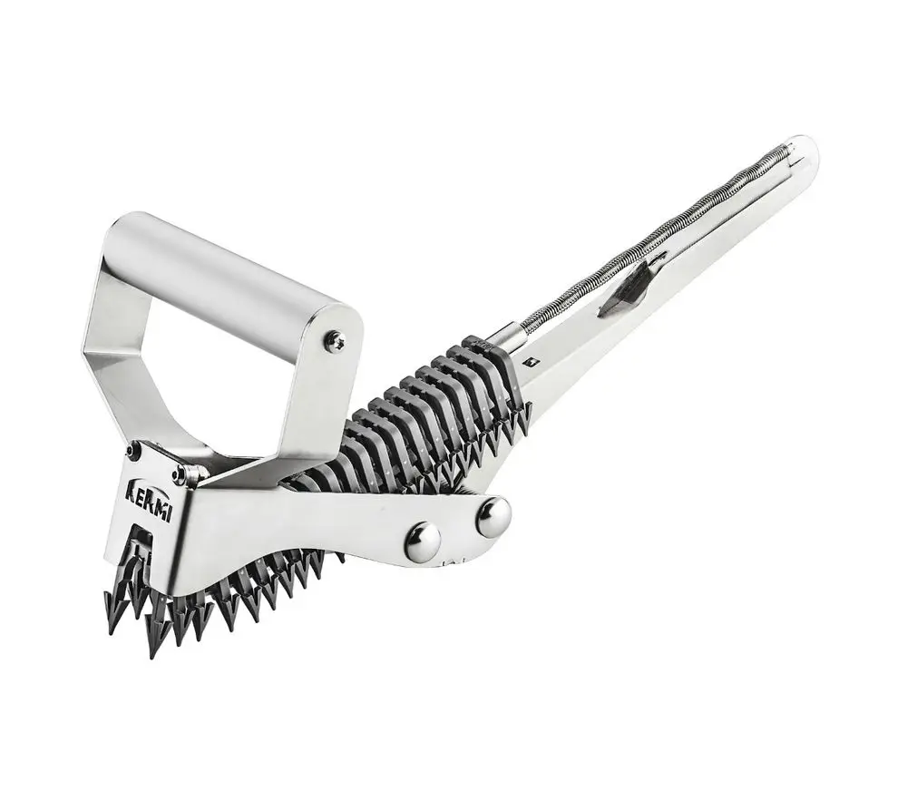 Handtackergerät von Kermi mit ergonomischem Griff und mehreren spitzen Zinken zur Befestigung von Materialien. Ideal für präzises Arbeiten in handwerklichen Anwendungen.