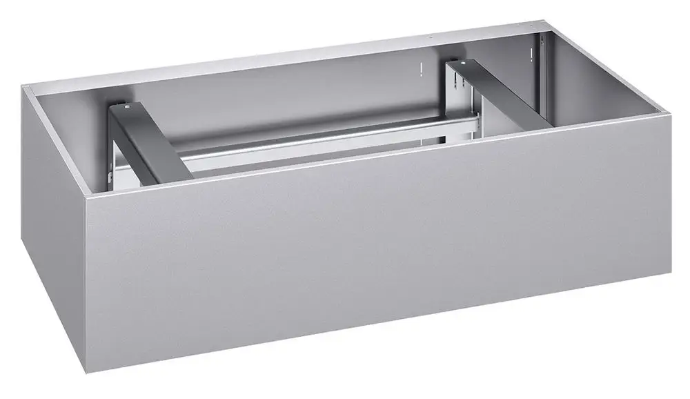 Design-Verkleidung in Silber mit integrierter Konsole, geeignet für die Viessmann Heiztechnik. Offene Rückseite für Montage und Anschluss.