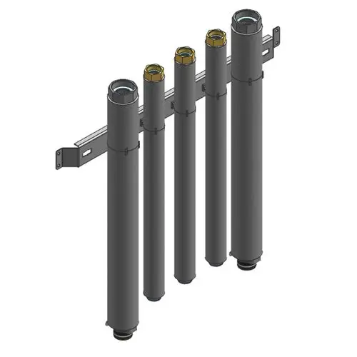 Set aus mehreren vertikalen Rohren, montiert an einer Halterung, zur hydraulischen Verbindung in der Heiztechnik, hergestellt von Viessmann.