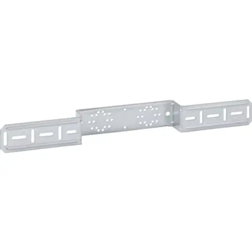 Geberit Montageplatte aus Metall mit jeweils zwei seitlichen Befestlungsarmen und mehreren Löchern für die Montage, geeignet für flexible Anschlussabstände.