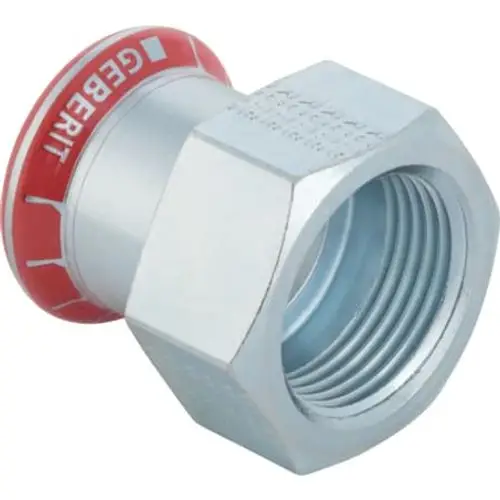 Metallische Fittings mit Innengewinde und rotem Geberit-Kragen, geeignet zur Verbindung von Rohrsystemen.