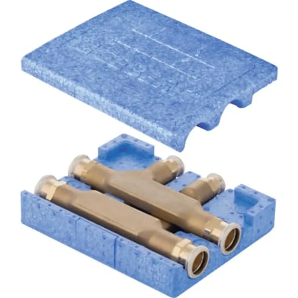 Geberit Dämmbox mit einem Kreuzungs-T-Stück, aus blauem Material, das zwei Anschlüsse aufweist. Die Box schützt die Verbindungsteile vor Wärmeverlust.