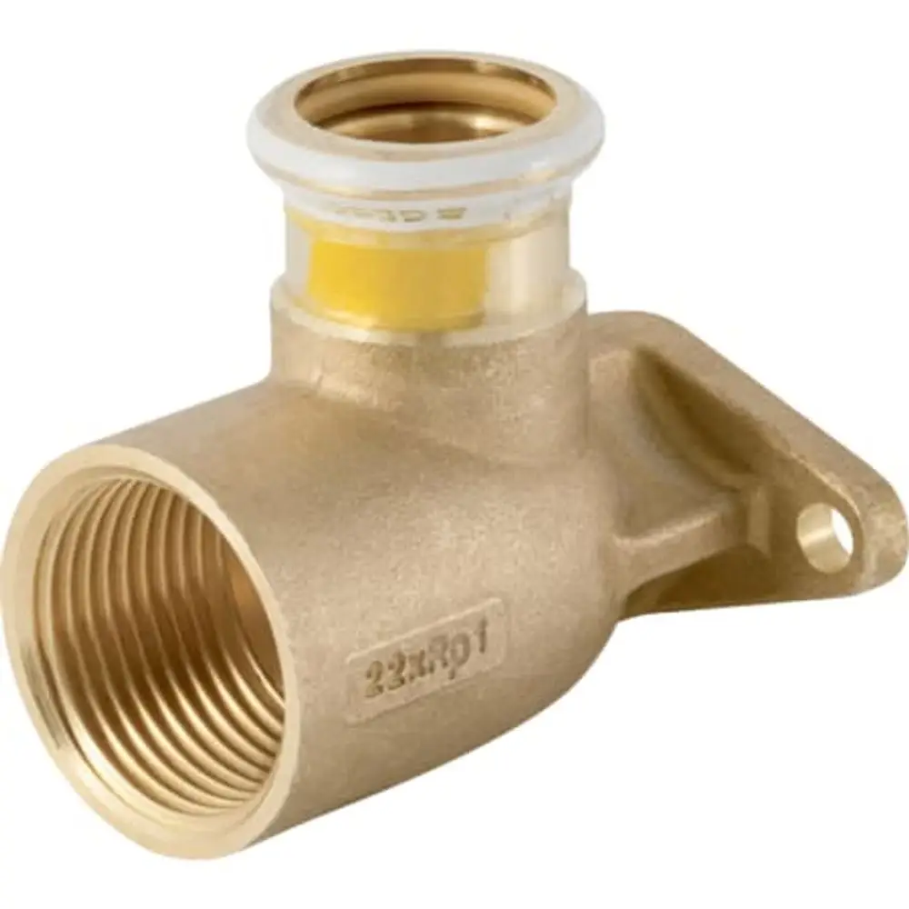 Kupfer Anschlusswinkel mit einer abgesetzten Form und einem Lochkreis. Geberit Produkt, geeignet für Verbindungen in Installationen.