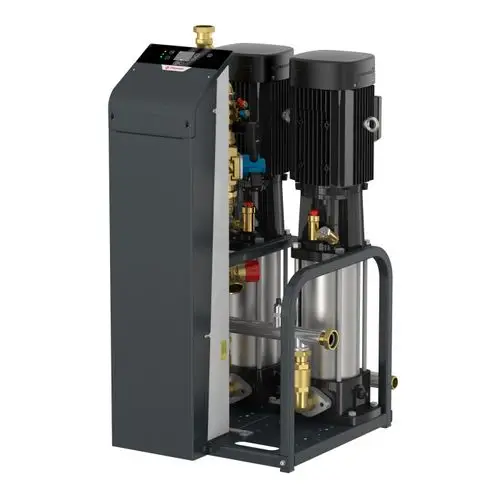 Steuermodul mit zwei Pumpen und verschiedenen Anschlussmöglichkeiten, gefertigt von Flamco, zur Steuerung von Heizungsanlagen. Display und Bedienelemente sind oben sichtbar.