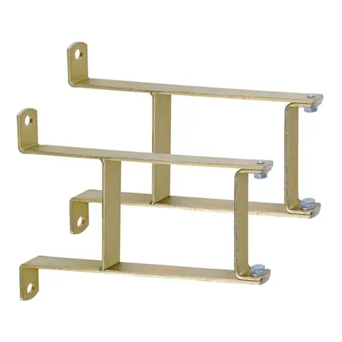 Wandhalterungen aus Metall in Goldfarbe, geeignet zur Befestigung von Verteilern. Hersteller ist Flamco. Die Halterungen sind stabil und ermöglichen eine sichere Montage.