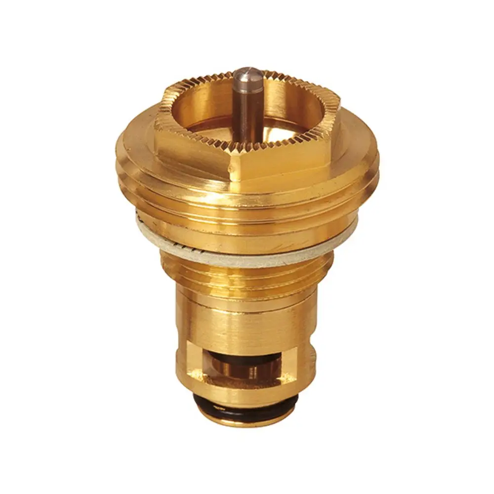 Thermostatventiladapter in Goldfarbe, mit zukunftsweisendem Design zur Umrüstung. Produkt von Flamco, geeignet für bestimmte Heizsysteme.