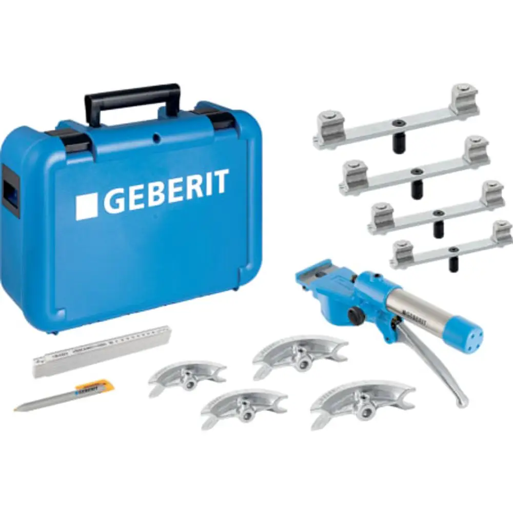 Geberit Handbiegewerkzeug in einem blauen Koffer, bestehend aus verschiedenen Biegeelementen und einem Hydraulikwerkzeug zur Anwendung in der Rohrverarbeitung.