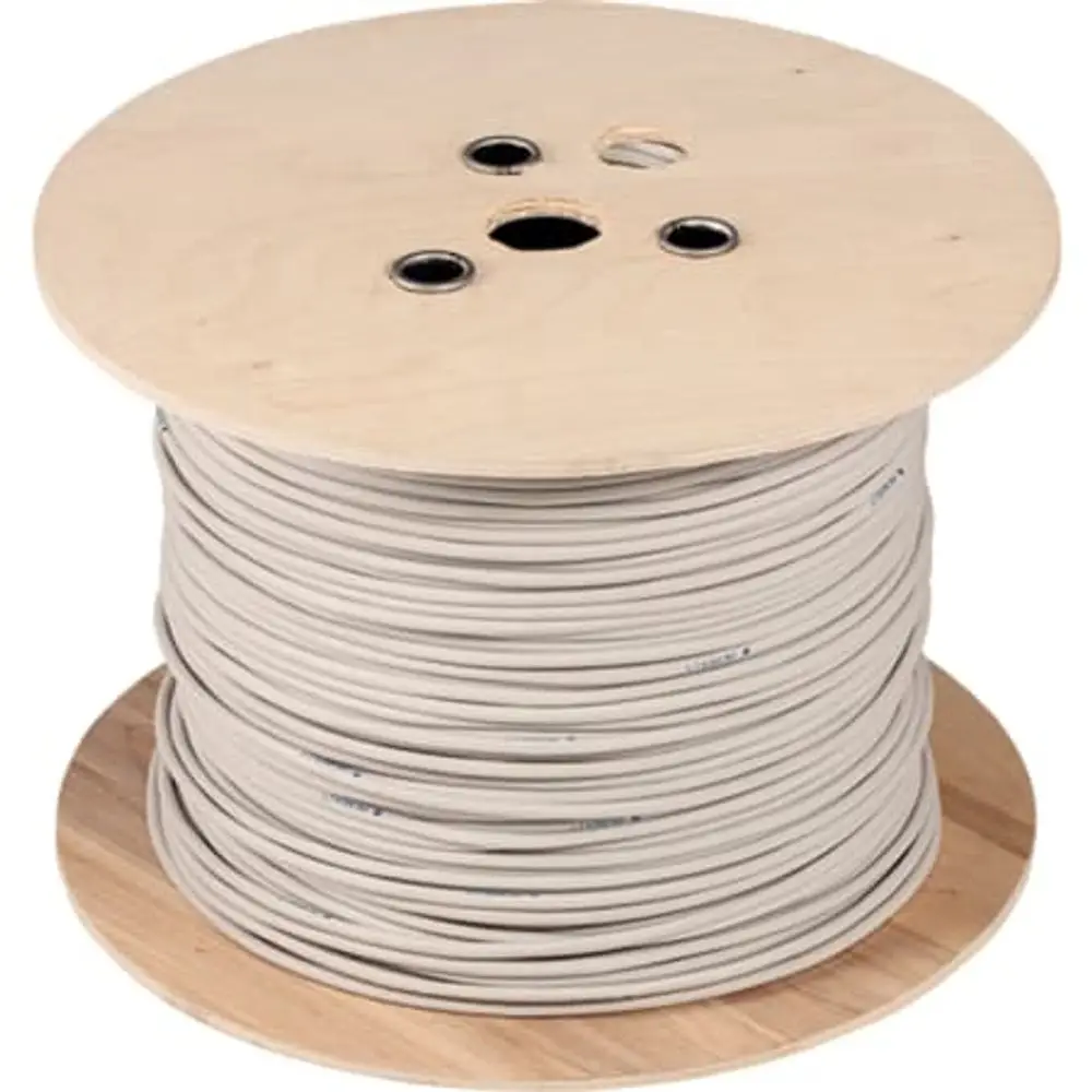Holzspule mit umwickeltem Kabel in neutraler Farbe, eventuell von Geberit, auf einem stabilen Untergrund platziert.