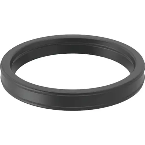 Schwarze PE Manschette von Geberit, ringförmig, mit glatter Oberfläche, geeignet für Verbindungsanwendungen in Rohrsystemen.