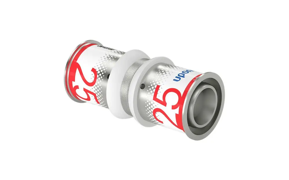 Kupplung mit silberner Oberfläche und rotem Aufdruck, sorgt für Verbindungen in Rohrsystemen, hergestellt von Uponor. Two 25 mm Anschlüsse sind sichtbar.