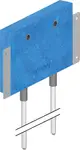 Blauer Wandanschluss mit zwei Anschlussrohren und metallischen Halterungen, gekennzeichnet mit "Uponor".