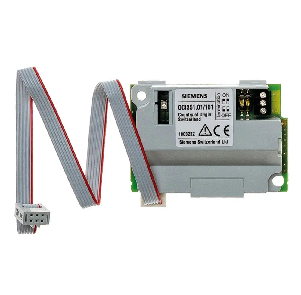 Modulares Busmodul von Brötje mit Anschlusskabel, auf einer grünen Platine montiert. Sichtbare Verbindungen und Kennzeichnungen auf der Oberseite.