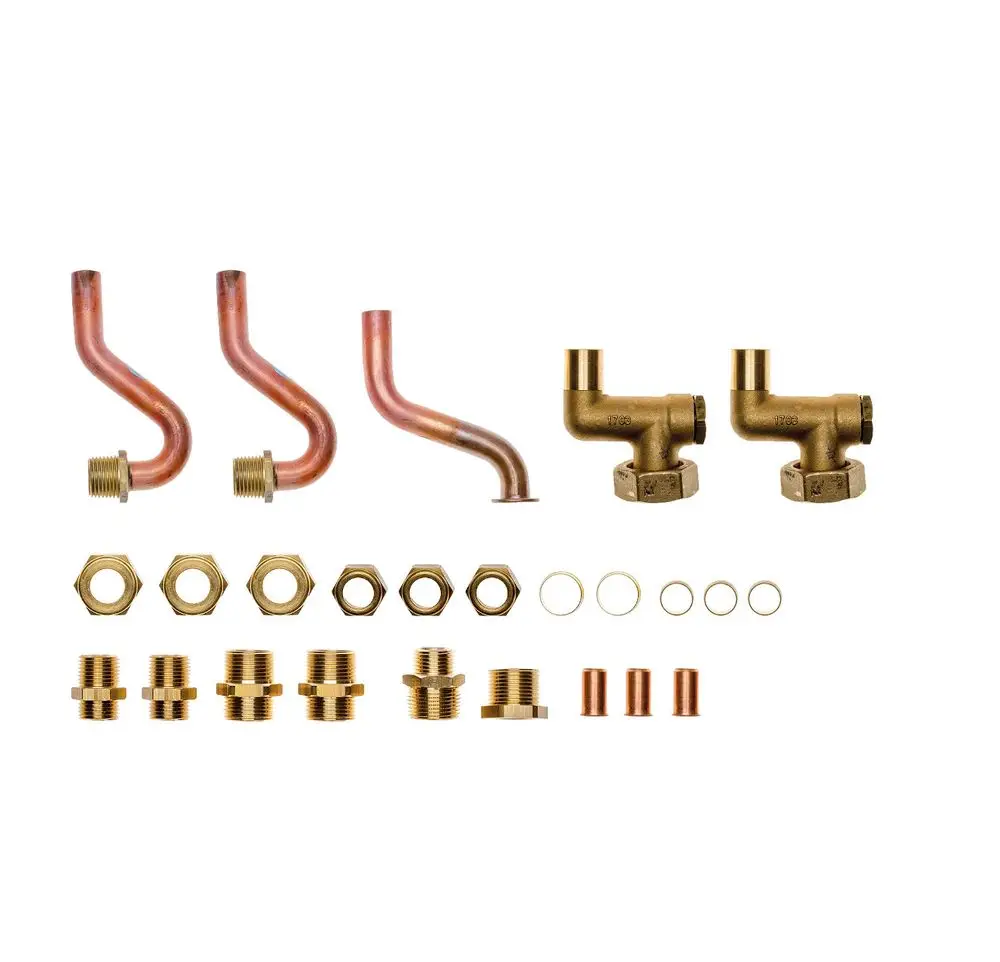 Brötje Umrüst-Set mit Kupfer- und Messingbauteilen, bestehend aus Rohren, Fittings, Gewindeverbindern und Dichtungen für den Einsatz in gasbetriebenen Brennwertgeräten.