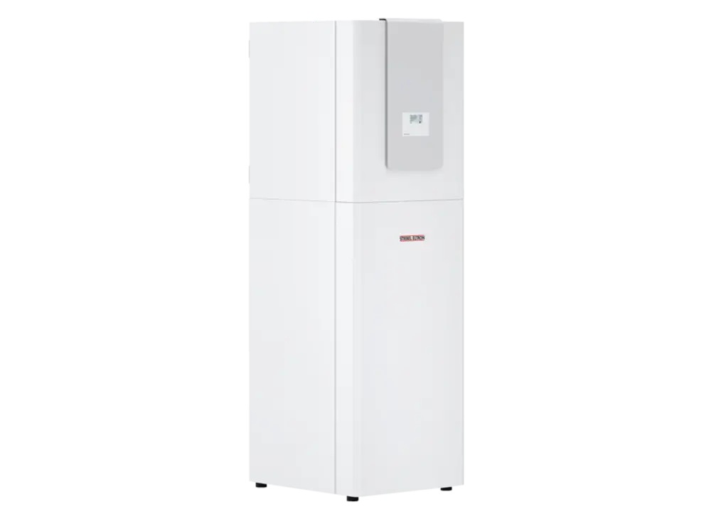 Weiße Wärmepumpe von Stiebel Eltron im vertikalen Design, rechteckige Form, integriertes Bedienfeld auf der Frontseite, geeignet für die Heizungsinstallation.