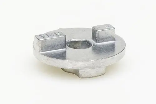 Metallene Kupplung mit zwei seitlichen Erhöhungen. Das Produkt stammt von der Marke Resideo und ist für einen Stellantrieb konzipiert.