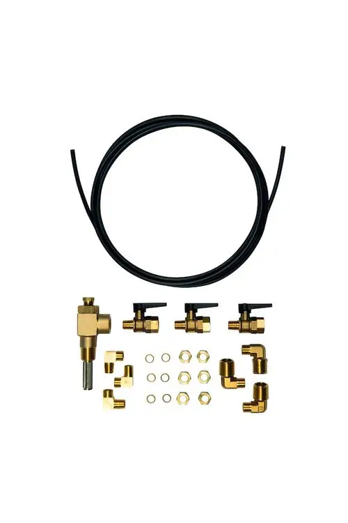 Steuerleitungs-Set von Resideo mit verschiedenen Rohrleitungen, Ventilen, Schrauben und Fittings, geeignet für Montageanwendungen in Heizsystemen.