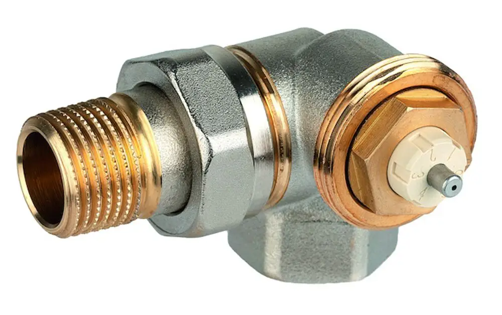 Thermostatventilkörper aus verchromtem Metall mit zwei Anschlüssen. Standardventil von Resideo für Heizsysteme, Form im rechten Winkel.