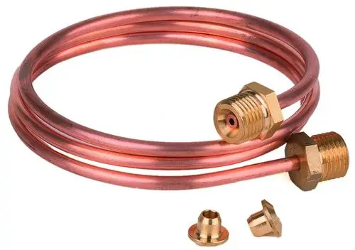 Kupferrohr mit Messinganschlüssen, geeignet für Resideo-Anwendungen. Enthält verschiedene Adapter zur Verbindung mit Geräten.