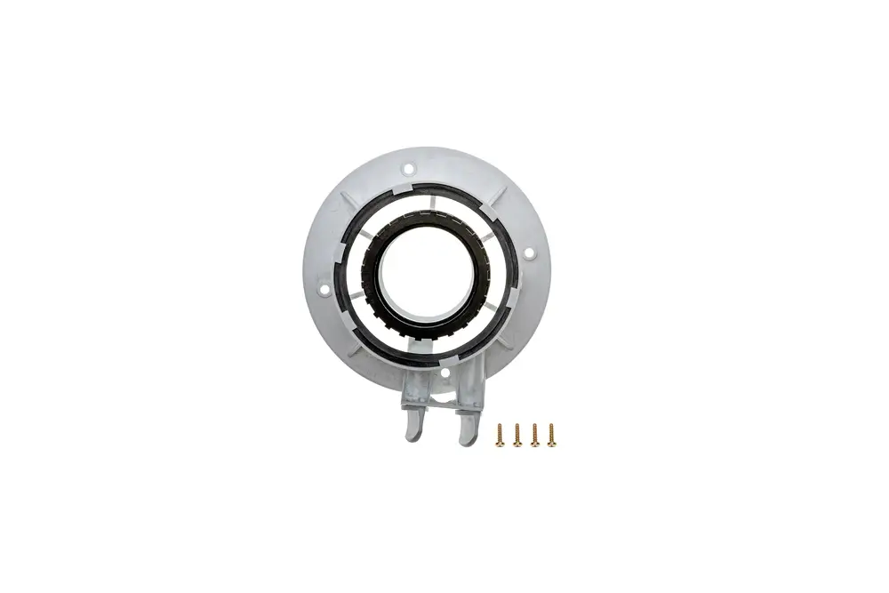Brötje Abgasadapter mit runder Grundplatte und integriertem Dichtungsring. Befestigung mit drei Schrauben sichtbar. Passend für spezifische Heizsysteme.