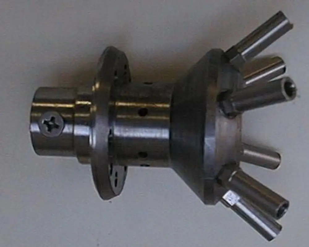Gaskopf mit mehreren Ausgängen, gefertigt aus Metall, zur Verwendung in Heizsystemen, erkennbar als Brötje-Komponente.