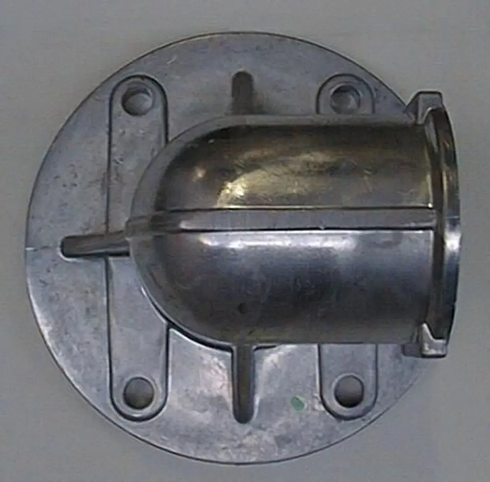 Gasanschlussflansch aus metallischen Materialien, vorgesehen für Verbindungsteile in Heizsystemen. Geeignet für Produkte der Marke Brötje.