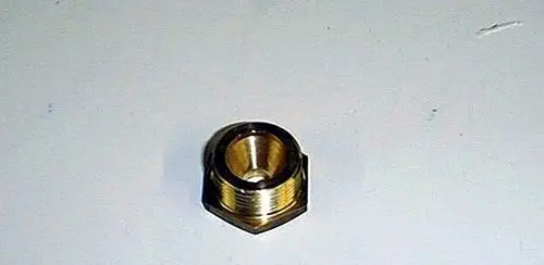 Brötje Gasdüse in einem genormten Design, aus Metall mit gewendeltem äußeren Rand, geeignet für Gasinstallationen.