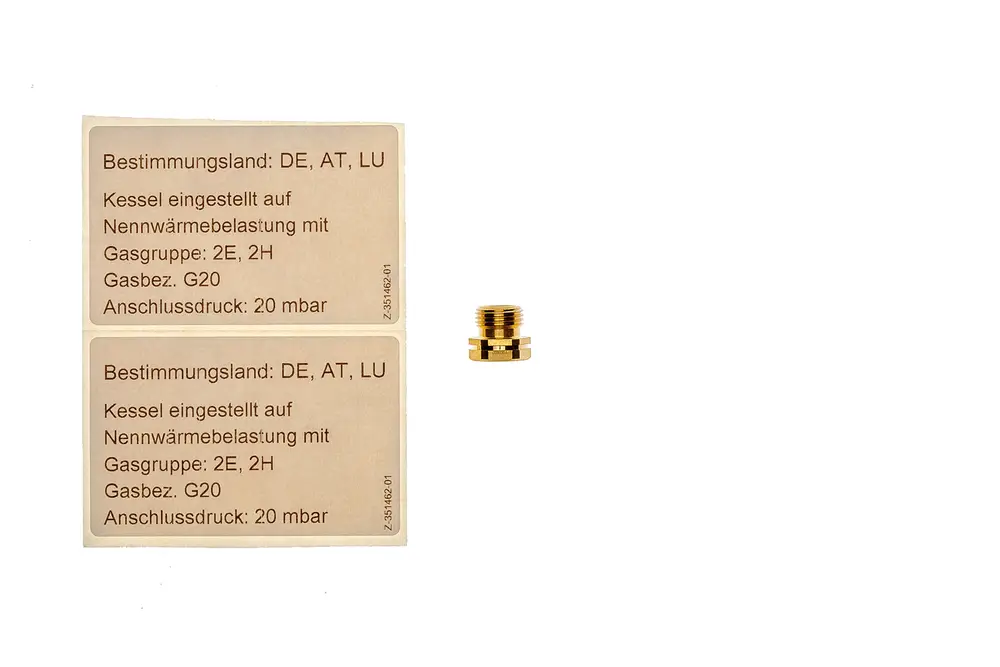 Brötje Umbausatz mit zwei Aufklebern. Aufkleber informieren über Gasgruppe, Anschlussdruck und Einstellwerte für Heizkessel in Deutschland, Österreich und Luxemburg.