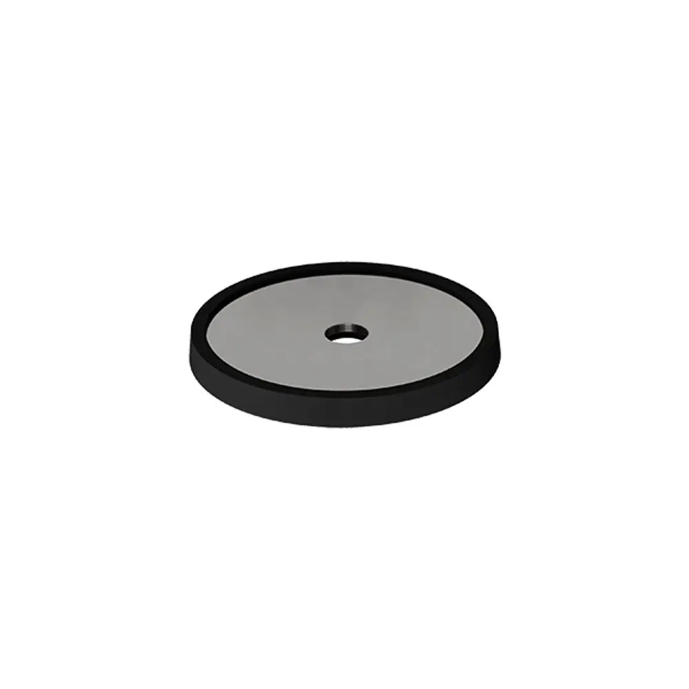 Runde Dichtplatte mit metallischer Oberfläche und schwarzem Rand, hergestellt von SL Rack. Ideal für verschiedene Anwendungen in der Industrie.