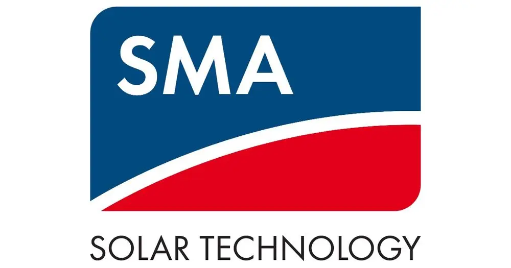 Logo der Marke SMA in Blau und Rot, entsprechend dem Unternehmensdesign für Solar Technology. Der Hintergrund ist klar und die Farben sind klar voneinander abgegrenzt.