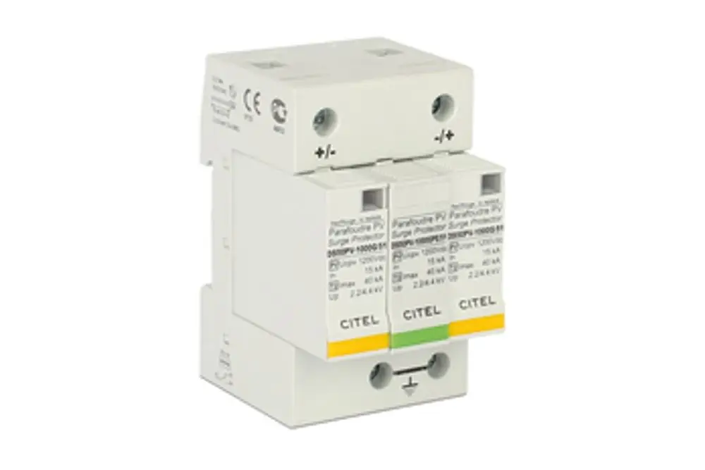 Weißer Surge Protector von Citel, geeignet für DC-Anwendungen, montierbar auf DIN-Schienen, zur Sicherung von Photovoltaikanlagen wie Fronius Symo.