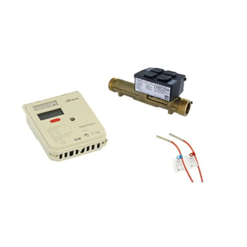 Buderus Wärmezähler mit elektronischer Anzeige, Kontrollmodul und Wärmefühlern, geeignet zur Messung von Heizwärme in Heizungsanlagen.