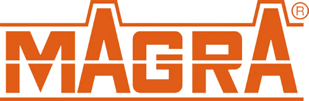 Orangefarbenes Logo der Marke Magra mit dem Schriftzug "MAGRA". Das Logo hat eine klare, moderne Schriftart und ist auf einem neutralen Hintergrund platziert.
