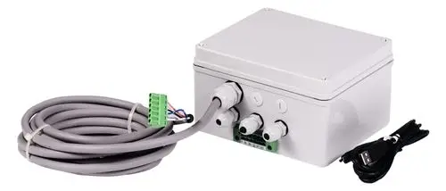 Gehäuse mit Kabel und Steckverbindungen, geeignet für die Installation in Wohnraumlueftungssystemen.