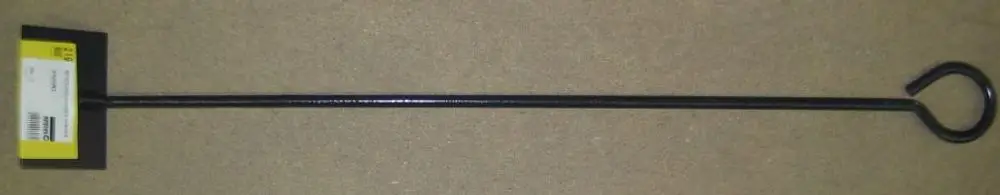 Schwarzer Metallstab mit einer gebogenen Spitze und einem Preisschild. Das Produkt ist von der Marke Brötje und dient vermutlich zum Schaben oder ähnlichen Anwendungen.