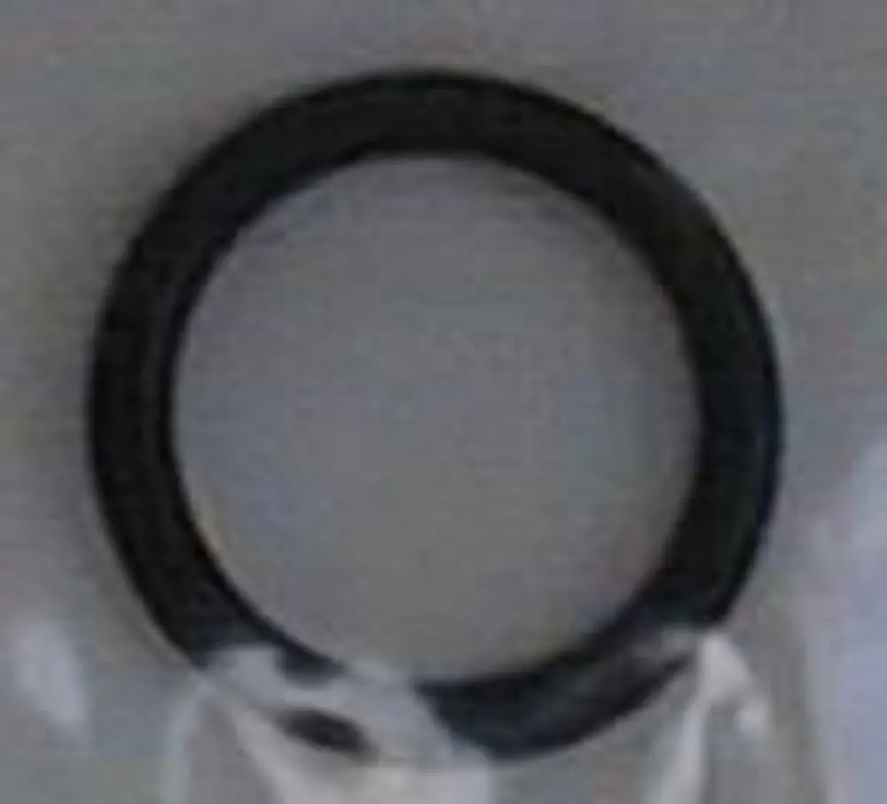Schwarzer O-Ring in transparenter Verpackung, verwendet in Heizungsanwendungen, passend für Brötje Produkte.