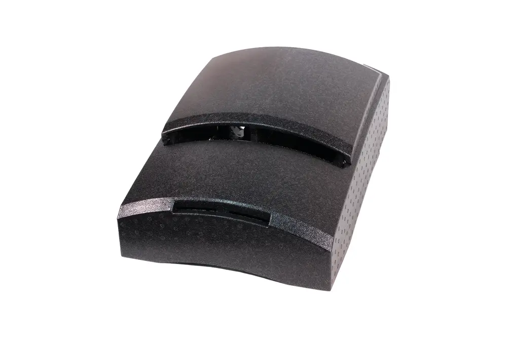Schwarze Isolierschale von Brötje, mit zwei Öffnungen an der Oberseite, flacher Form und strukturiertem Finish. Ideal für Isolierung und Wärmehaltung.