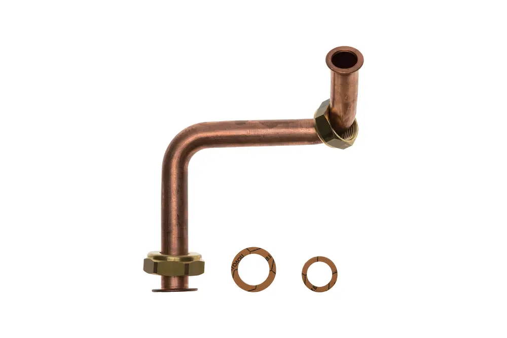Kupferrohr mit einer 90-Grad-Biegung und zwei Dichtungsringen. Teil eines Warmwassersystems von Brötje zur Installation und Verbindung von Komponenten.