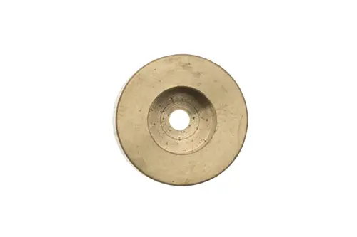 Metallische Düse mit zentralem Loch und flacher Form, typischer Bestandteil von Brötje Heizsystemen zur Verteilung von Heizwasser.